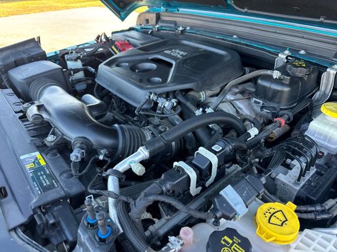 Used 2020 Jeep Wrangler Unlimited Sahara w/ Uconnect 4C Nav & Sound Group image 13