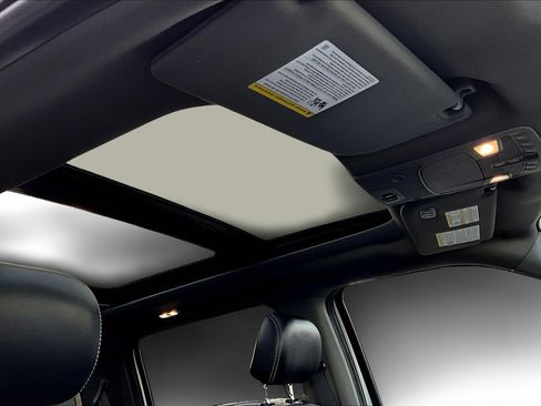 Used 2019 Ford F150 Lariat w/ Equipment Group 502A Luxury image 19