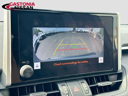 Used 2023 Toyota RAV4 XLE Premium FWD image 18