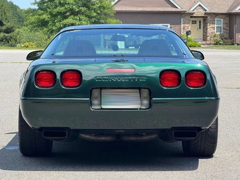 Used 1994 Chevrolet Corvette Coupe RWD image 8