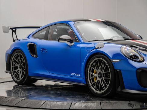 Used 2019 Porsche 911 GT2 RS RWD image 32