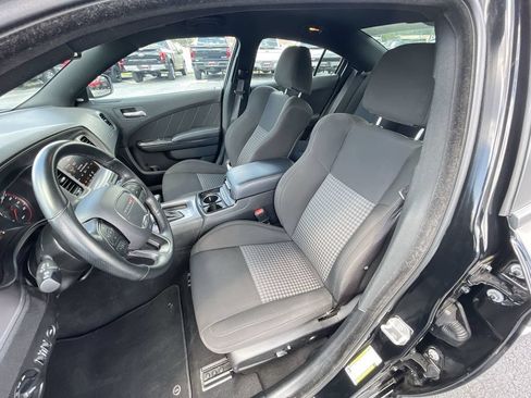 Used 2023 Dodge Charger R/T w/ Blacktop Package RWD image 19