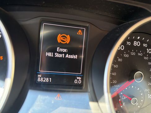 Used 2020 Volkswagen Tiguan S image 4