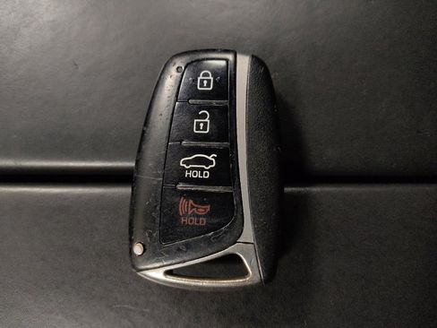 Used 2015 Hyundai Genesis 3.8 w/ Option Group 03 image 32