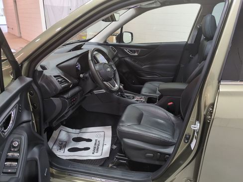 Certified 2023 Subaru Forester Touring AWD/4WD image 17
