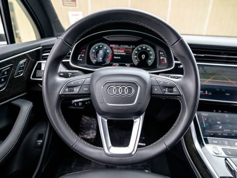 Used 2025 Audi Q7 3.0T Premium Plus AWD/4WD image 13