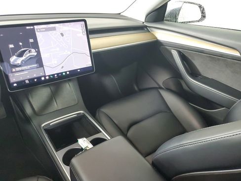 Used 2021 Tesla Model 3 Long Range image 16