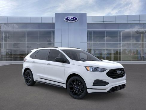 New 2024 Ford Edge SE w/ Black Appearance Package image 7