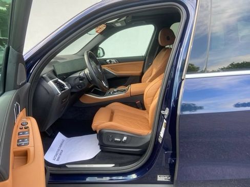 Used 2026 BMW X5 xDrive40i AWD/4WD image 9