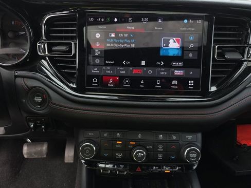 Used 2025 Dodge Durango GT image 4