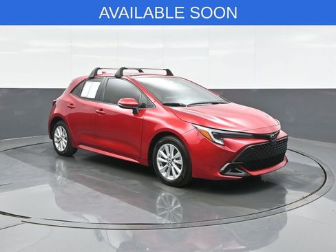 Certified 2025 Toyota Corolla SE FWD image 1