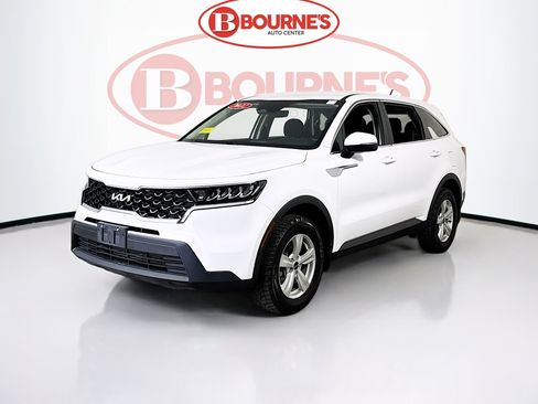 Used 2022 Kia Sorento LX image 5