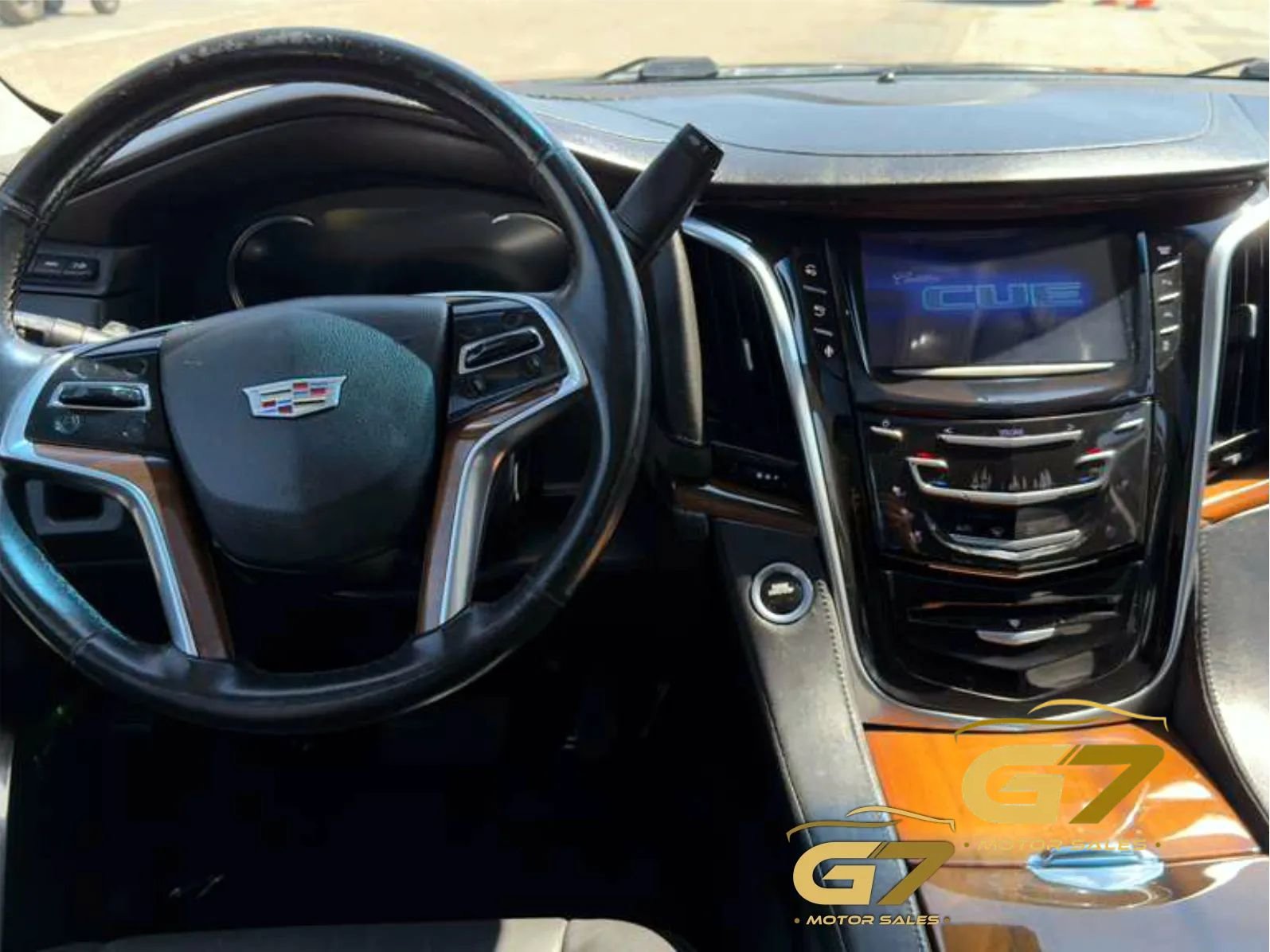 Used 2016 Cadillac Escalade ESV Luxury RWD image 11