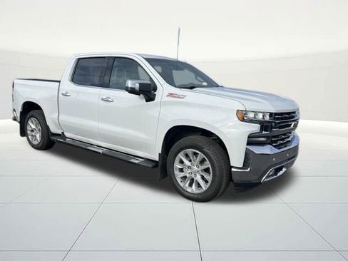 Used 2021 Chevrolet Silverado 1500 LTZ w/ Z71 Off-Road Package image 7