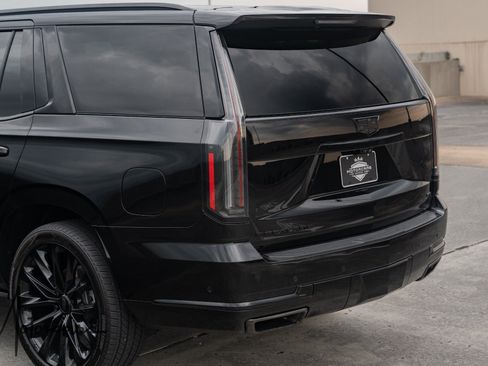 Used 2025 Cadillac Escalade Sport Platinum w/ LPO, ONYX Package AWD/4WD image 27
