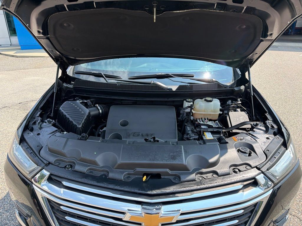 Certified 2023 Chevrolet Traverse LT AWD/4WD image 14