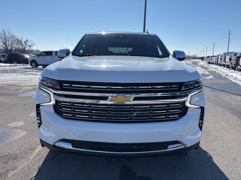 Used 2023 Chevrolet Suburban Premier image 8