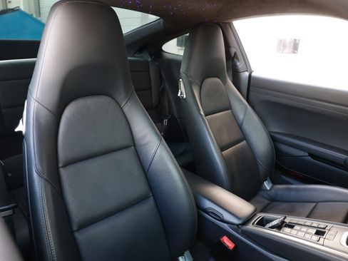 Used 2013 Porsche 911 Carrera 4 image 19