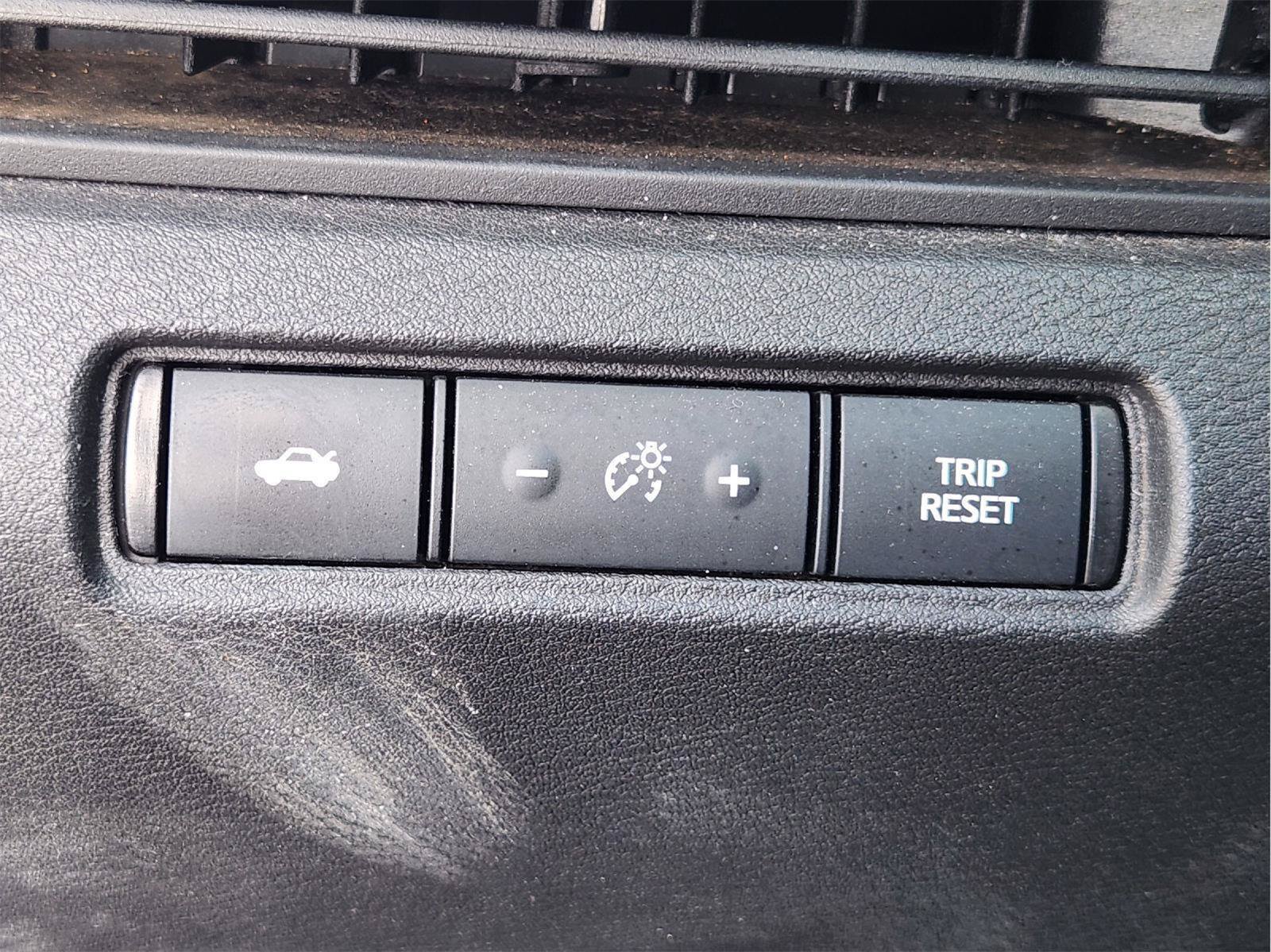 Used 2022 Nissan Altima 2.5 SV FWD image 21