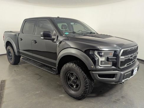 Used 2018 Ford F150 Raptor w/ Equipment Group 802A Luxury image 2