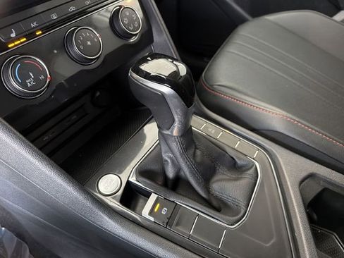 Used 2024 Volkswagen Tiguan Wolfsburg Edition image 27