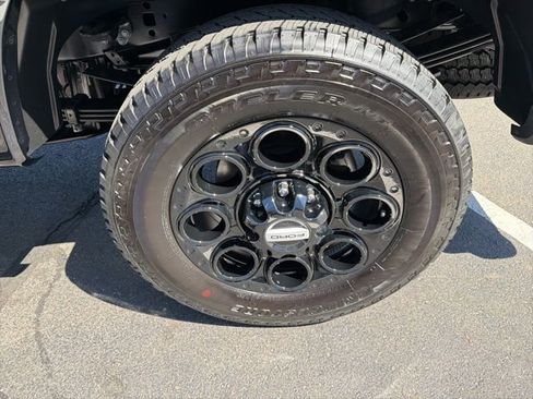 Used 2026 Ford F350 Lariat w/ Black Appearance Package image 29