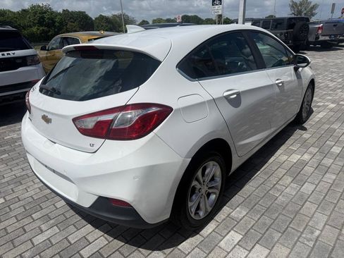 Used 2019 Chevrolet Cruze LT w/ LT True North Edition FWD image 8