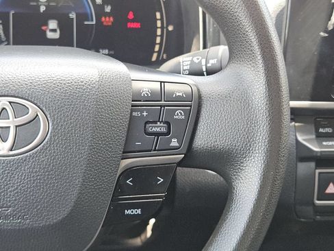Used 2025 Toyota Camry LE FWD image 24