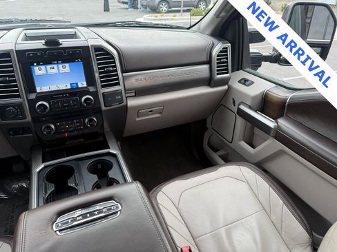 Used 2018 Ford F250 Platinum w/ Platinum Ultimate Package image 44