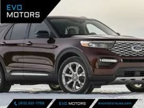 Used 2021 Ford Explorer XLT w/ Equipment Group 202A RWD image 1