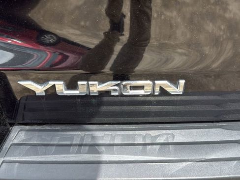 Used 2017 GMC Yukon SLT w/ Open Road Package AWD/4WD image 5