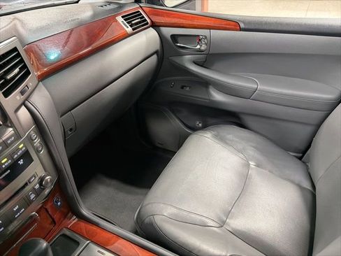 Used 2010 Lexus LX 570 4WD image 27