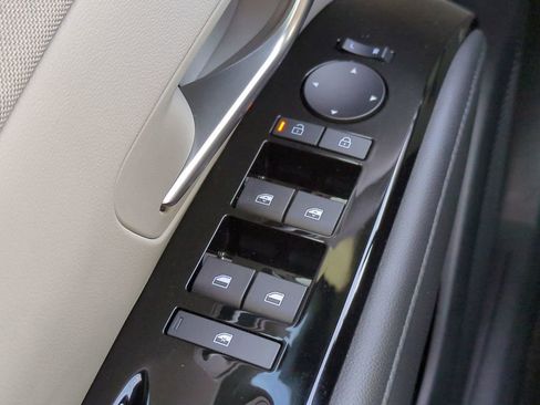 Certified 2025 Hyundai Tucson Limited image 25