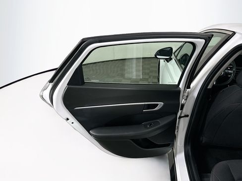 Used 2025 Hyundai Sonata SEL FWD image 26