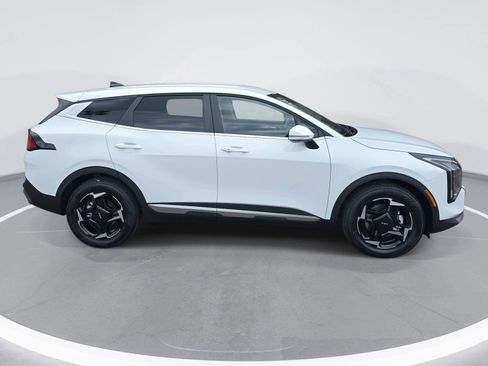 New 2026 Kia Sportage EX image 4