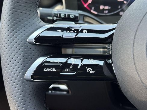 Certified 2025 Mercedes-Benz GLC 300 4MATIC image 30