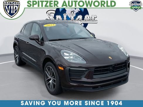 Used 2023 Porsche Macan Base image 1