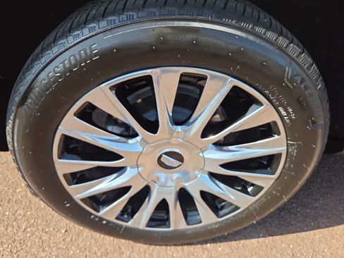 Used 2025 Cadillac Escalade Premium Luxury Platinum w/ LPO, Floor Liner Package AWD/4WD image 10