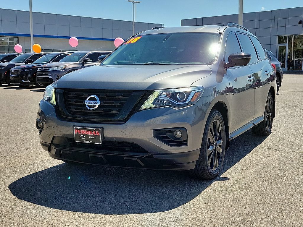 Used 2018 Nissan Pathfinder SL w/ Midnight Edition Package AWD/4WD image 4