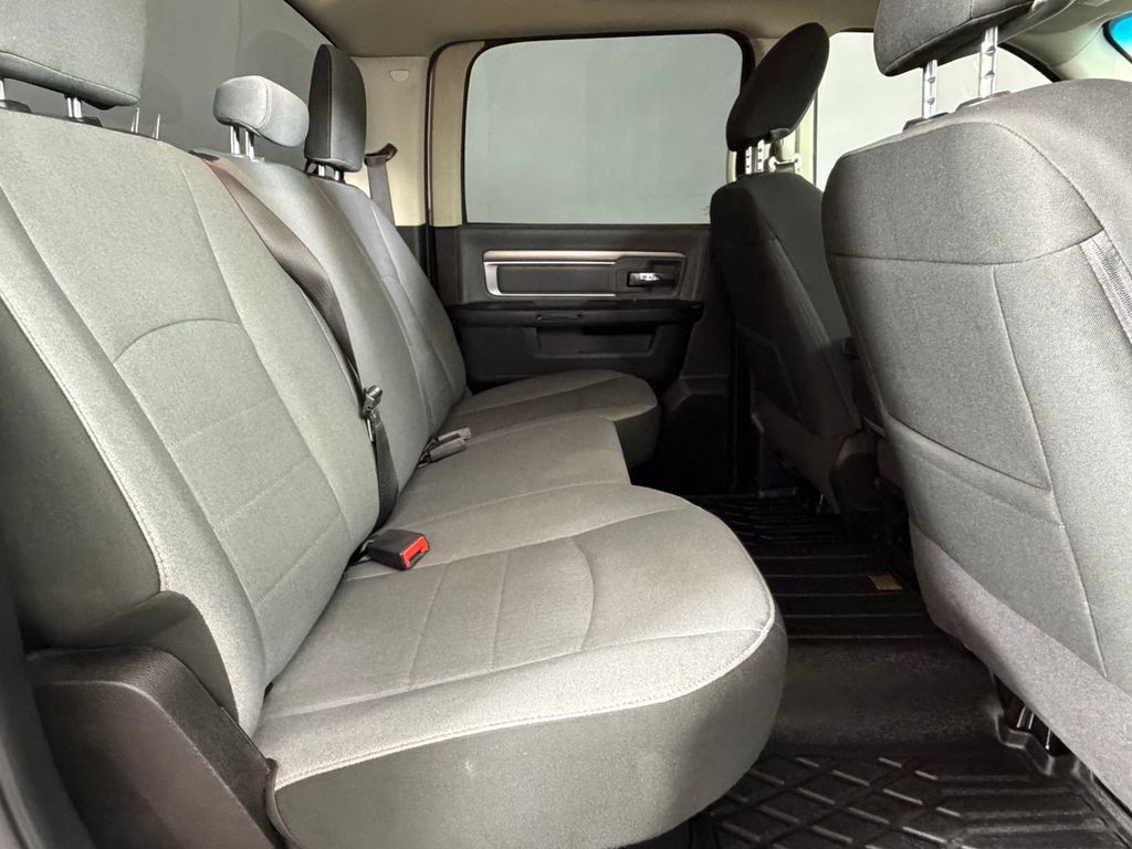 Used 2021 RAM 1500 Classic SLT AWD/4WD image 20