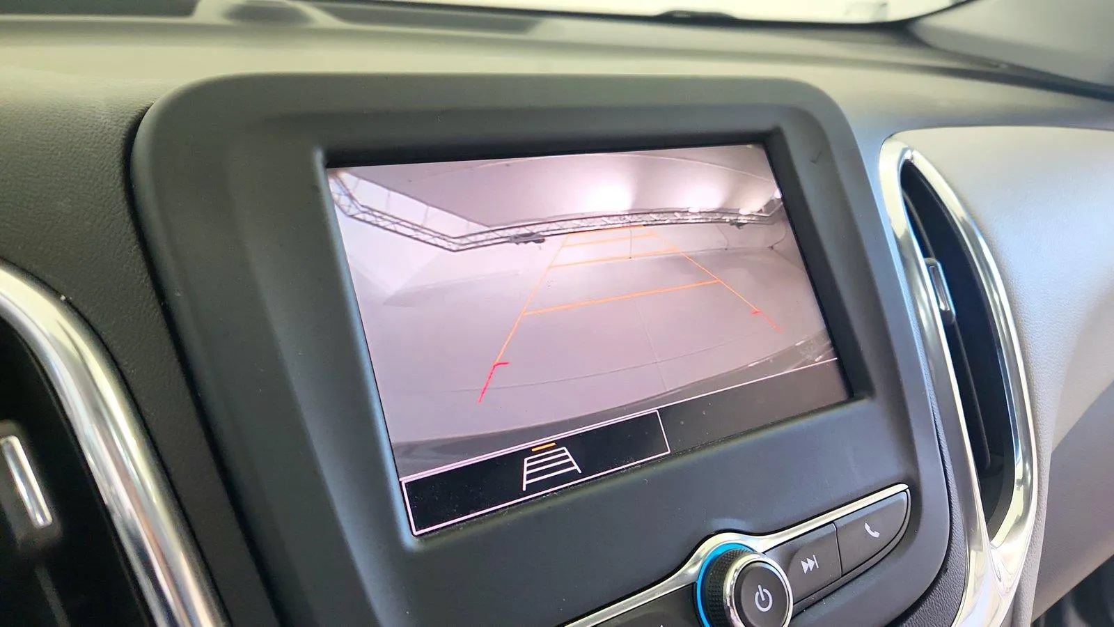 Used 2023 Chevrolet Equinox LS FWD image 20