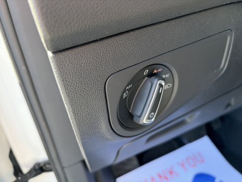 Used 2018 Volkswagen Tiguan SEL w/ 3rd Row Seat Package image 21