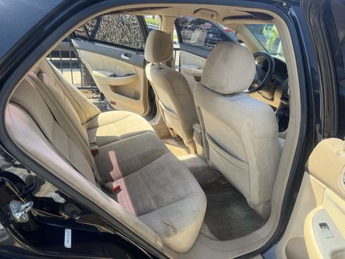Used 2005 Honda Accord LX image 15
