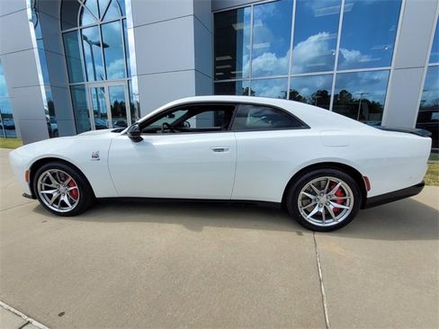 New 2024 Dodge Charger R/T Scat Pack w/ Plus Group image 5