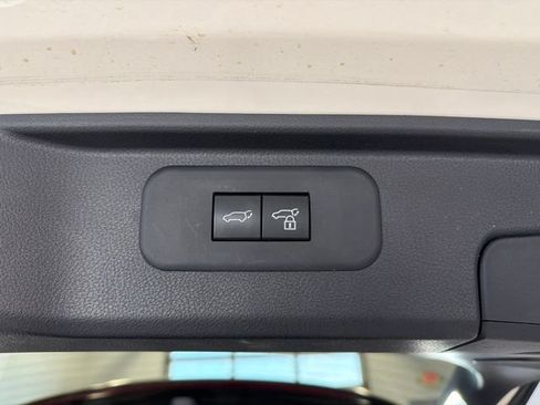 Used 2024 Toyota Grand Highlander AWD image 21