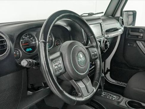 Used 2015 Jeep Wrangler Unlimited Sport w/ Quick Order Package 24S AWD/4WD image 20