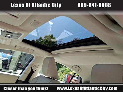 Used 2025 Lexus ES 350 w/ Premium Package FWD image 14