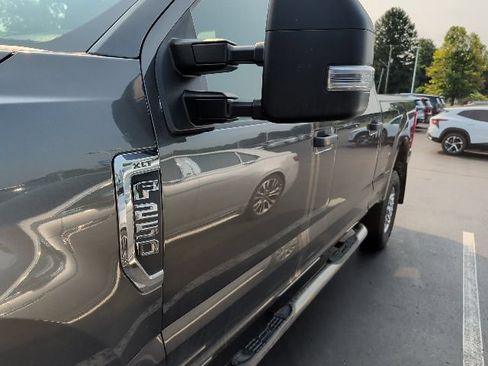 Used 2017 Ford F250 XLT AWD/4WD image 7