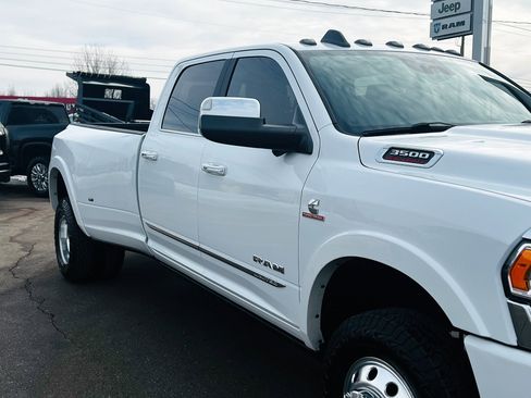 Used 2020 RAM 3500 Limited image 8