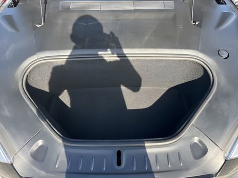 Used 2021 Tesla Model S Plaid image 36